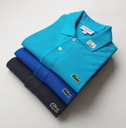 Camisero Lacoste.